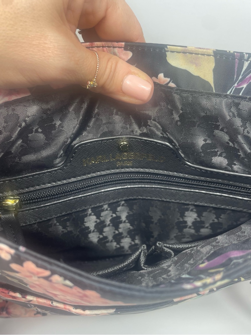 Karl Lagerfeld NWT Cara Nylon Messenger Floral Crossbody - Picture 5 of 16